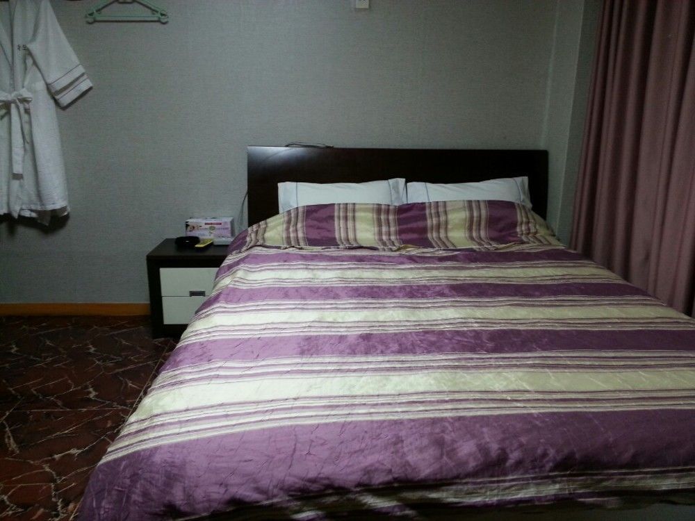 Coin Motel Pusan Zewnętrze zdjęcie