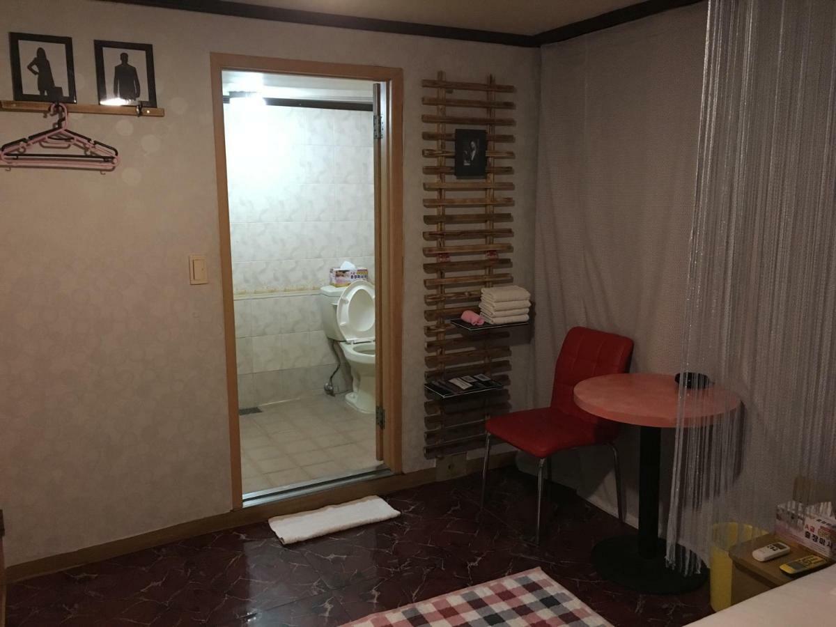 Coin Motel Pusan Zewnętrze zdjęcie